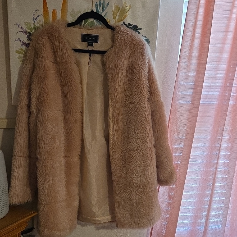 Metaphor Plush Teddy Jacket in Blush